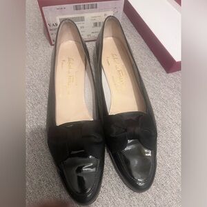 Salvatore Ferragamo Black patent leather bow loafers size 8